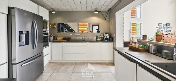 Proche LANGON - ST PARDON DE CONQUES - Belle propriété avec vue , deux maisons, garage, piscine, parcelle de 6000m²