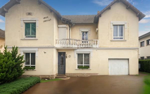 Maison à vendre    5 pièces •  Caussade