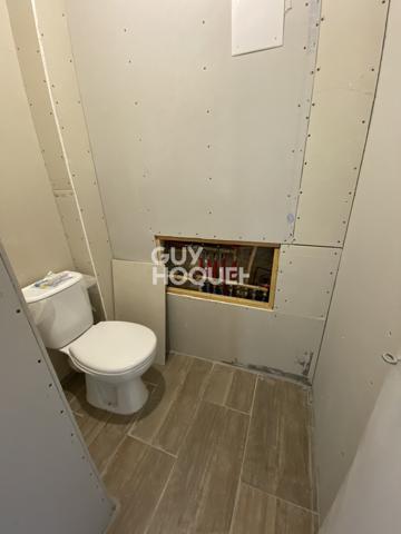 MAISON À VENDRE DE 5 PIÈCES DE 230,00 M²