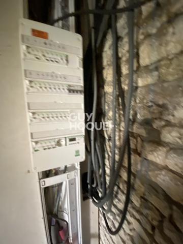MAISON À VENDRE DE 5 PIÈCES DE 230,00 M²