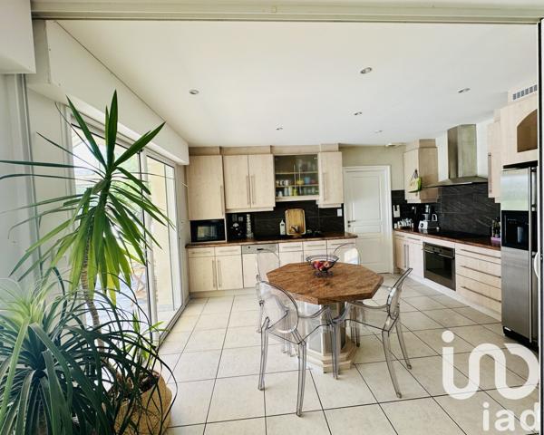 Maison à vendre 6 pièces 181 m² Naucelle