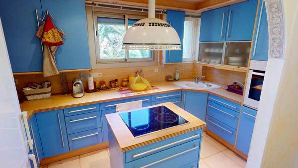 SAINT-RAPHAËL - SANTA LUCIA - APPARTEMENT 3 PIÈCES  71.47 m2 AVEC VUE MER ET PORT
