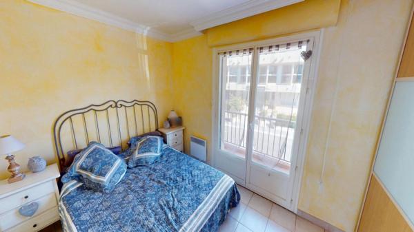 SAINT-RAPHAËL - SANTA LUCIA - APPARTEMENT 3 PIÈCES  71.47 m2 AVEC VUE MER ET PORT
