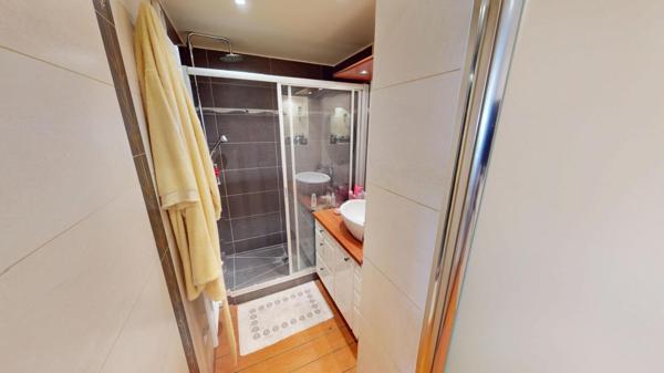 SAINT-RAPHAËL - SANTA LUCIA - APPARTEMENT 3 PIÈCES  71.47 m2 AVEC VUE MER ET PORT