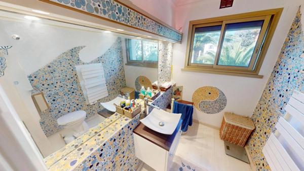 SAINT-RAPHAËL - SANTA LUCIA - APPARTEMENT 3 PIÈCES  71.47 m2 AVEC VUE MER ET PORT