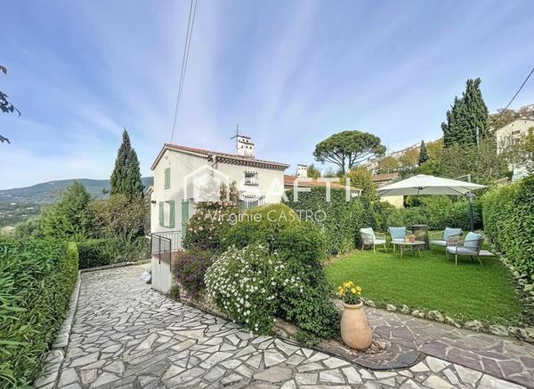 VILLA AUTHENTIQUE 4 PIECES avec VUE DEGAGEE, DEPENDANCE & GARAGE