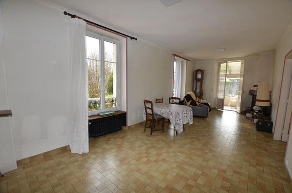 Maison à rénover avec T2 & Grand Garage