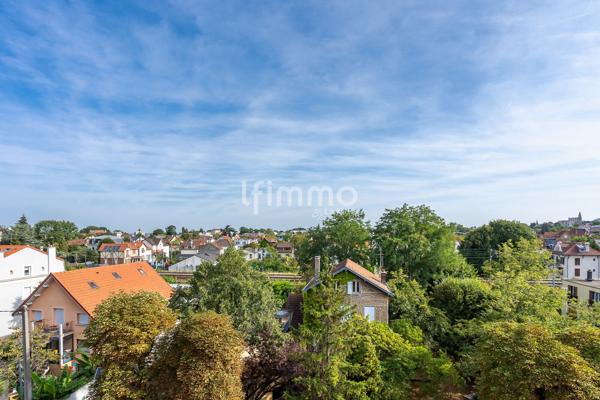 Villemomble-Secteur Foch- Appartement Duplex 2P 57m2-Cave
