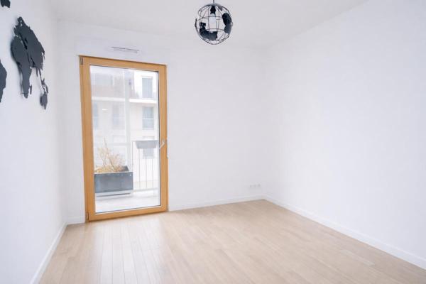 La Défense - 4P 80 m²  avec balcon - Immeuble 2020