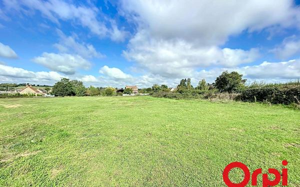 Terrain à vendre    Coust