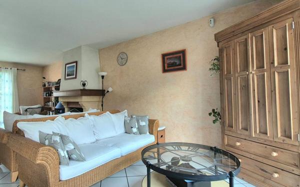 Maison à vendre    7 pièces • 145,69 m2 Savigny-le-Temple