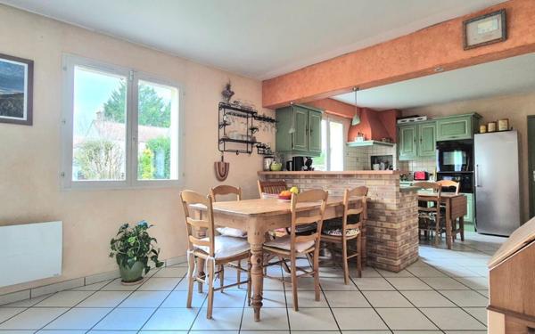 Maison à vendre    7 pièces • 145,69 m2 Savigny-le-Temple