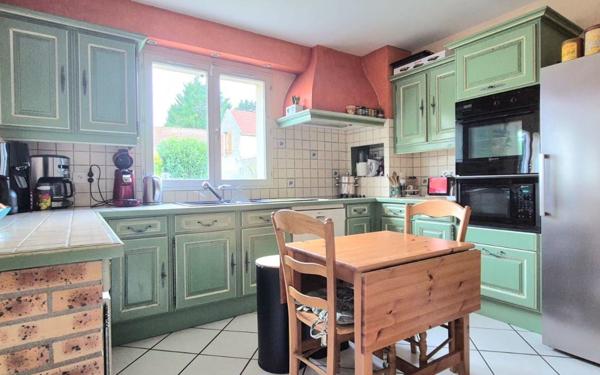 Maison à vendre    7 pièces • 145,69 m2 Savigny-le-Temple