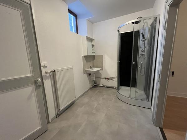 Immeuble à vendre |  Déols |  140 m²