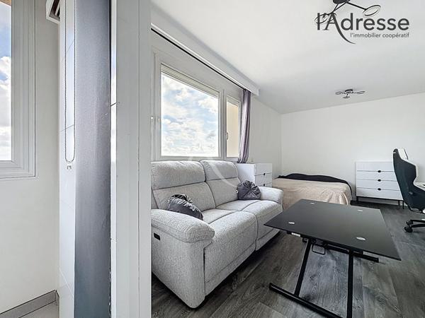 SURESNES/ Maréchal de Lattre de Tassigny - Vue Paris - Appartement Studio 36m² - 1 Cave - 1 BOX