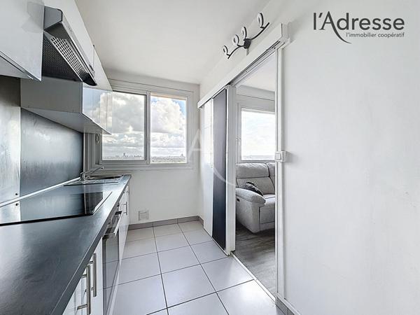 SURESNES/ Maréchal de Lattre de Tassigny - Vue Paris - Appartement Studio 36m² - 1 Cave - 1 BOX