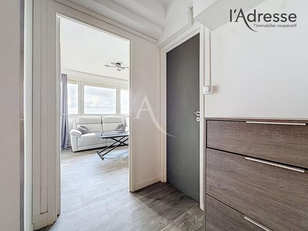 SURESNES/ Maréchal de Lattre de Tassigny - Vue Paris - Appartement Studio 36m² - 1 Cave - 1 BOX