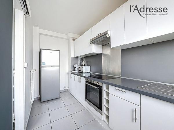 SURESNES/ Maréchal de Lattre de Tassigny - Vue Paris - Appartement Studio 36m² - 1 Cave - 1 BOX