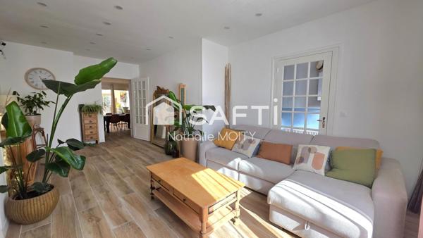 Maison T6 de 139m² entièrement rénovée, peu énergivore, DPE C, jardin et garage.