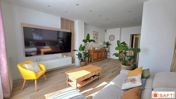 Maison T6 de 139m² entièrement rénovée, peu énergivore, DPE C, jardin et garage.