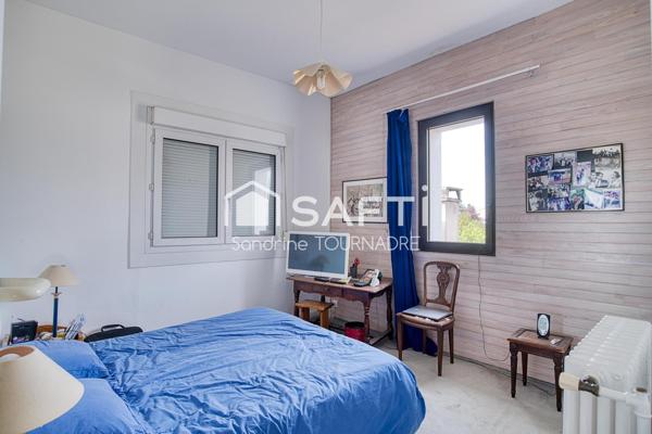 Quartier Bel Air - Maison, 3chambres, studio et double garage, jardin 700 m2