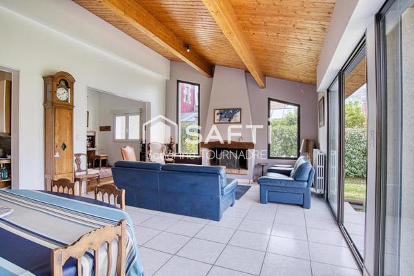 Quartier Bel Air - Maison, 3chambres, studio et double garage, jardin 700 m2