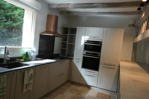 Maison de maître 10 pièces , dépendance 140m² , piscine 1h de Bordeaux, 3h de Paris