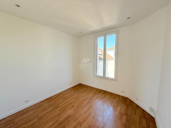Appartement 2 pièces à vendre à Conflans-Sainte-Honorine - Idéal investisseur 153 000 € **  - Référence  8129