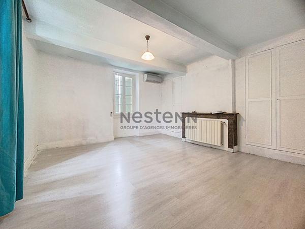 A vendre Maison de village 5 pièces de 134m2, à Ornezan, avec dépendance sur un jardin arboré de