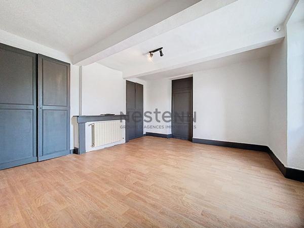 A vendre Maison de village 5 pièces de 134m2, à Ornezan, avec dépendance sur un jardin arboré de