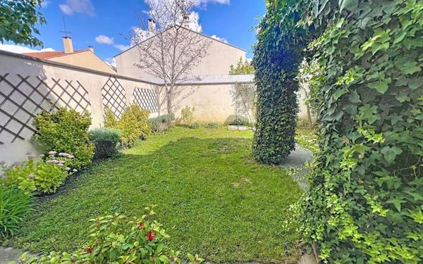 Maison à vendre    5 pièces •  Valence