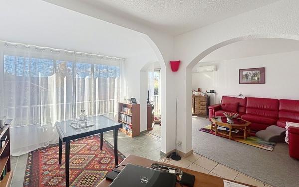 Maison à vendre    5 pièces •  Valence