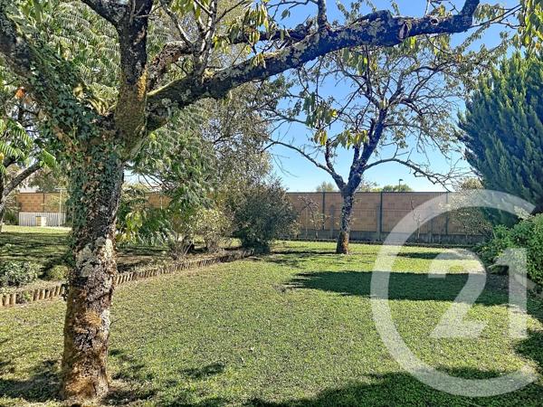 Maison à vendre  4 pièces - 124 m 2   LUCON  - 85