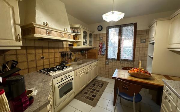 Maison à vendre    5 pièces •  Frouzins