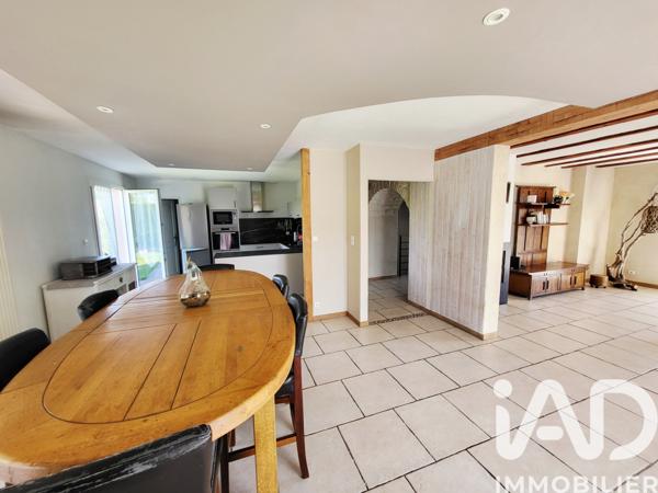 Maison à vendre 8 pièces 202 m² Florimont