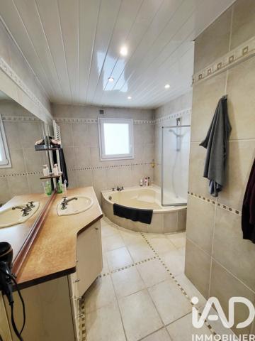 Maison à vendre 8 pièces 202 m² Florimont