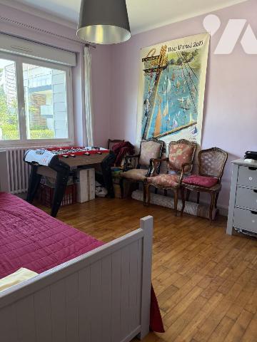 A VENDRE-MAISON ANNES 50 VANNES SACRES COEURS-6 chambres-jardin