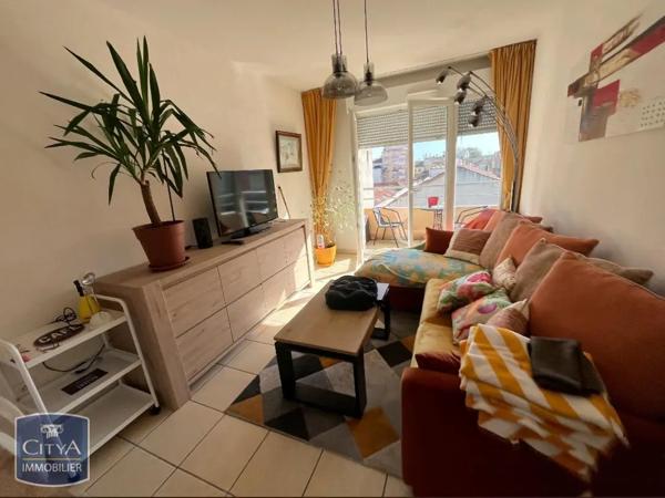Appartement à louer 2 pièces 38.1m² Béziers (34500)