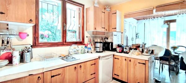 Maison à vendre 6 pièces - 235m² utiles - vue remarquable - BONNE (74380)