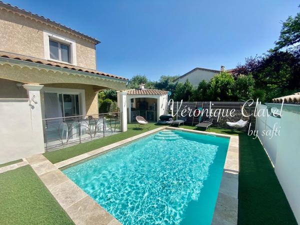 Belle villa de 2014 de 100m2 avec piscine et garage