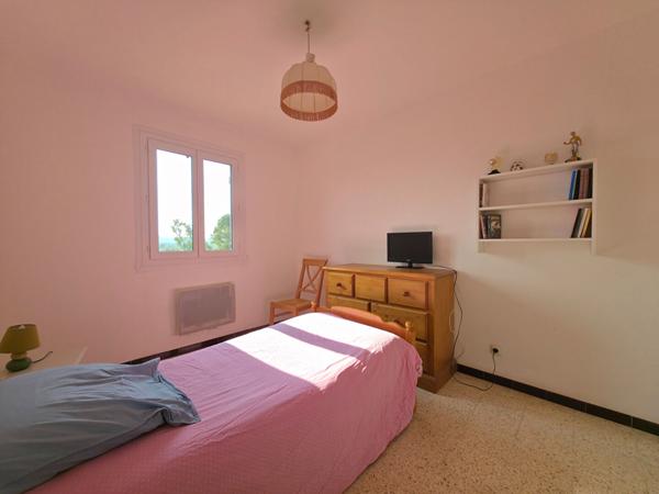 Appartement La Garde 5 pièce(s) 91.30 m2 - 4 chambres - Dernier étage - Cave