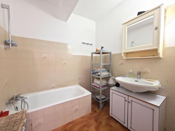 Appartement La Garde 5 pièce(s) 91.30 m2 - 4 chambres - Dernier étage - Cave