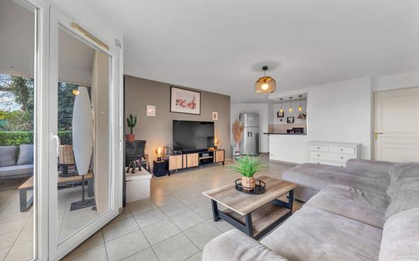 Appartement à vendre    2 pièces • 60 m2 Saint-Laurent-du-Var