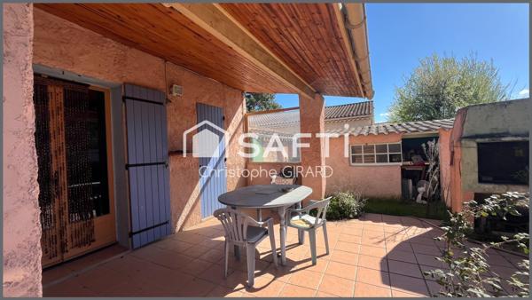 Villa traditionnelle de Type 4 avec Garage et Jardin