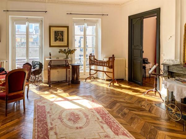 Vente Appartement166 m² - 6 Pièces - CLERMONT FERRAND (63000)