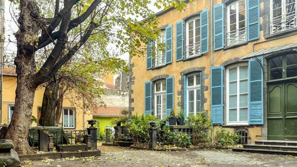 Vente Appartement166 m² - 6 Pièces - CLERMONT FERRAND (63000)