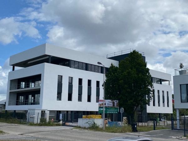 Bureaux à LOUER