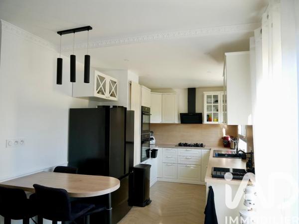 Maison à vendre 7 pièces 188 m² Saint-Brice-sous-Forêt