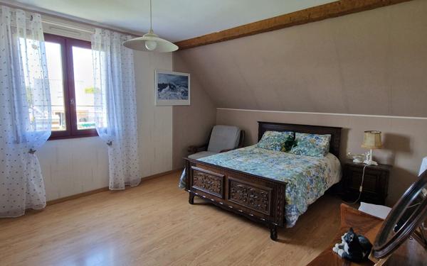 Maison à vendre    6 pièces • 182 m2 Saint-André-des-Eaux