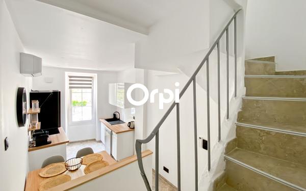 Maison à vendre    2 pièces •  Ceyreste